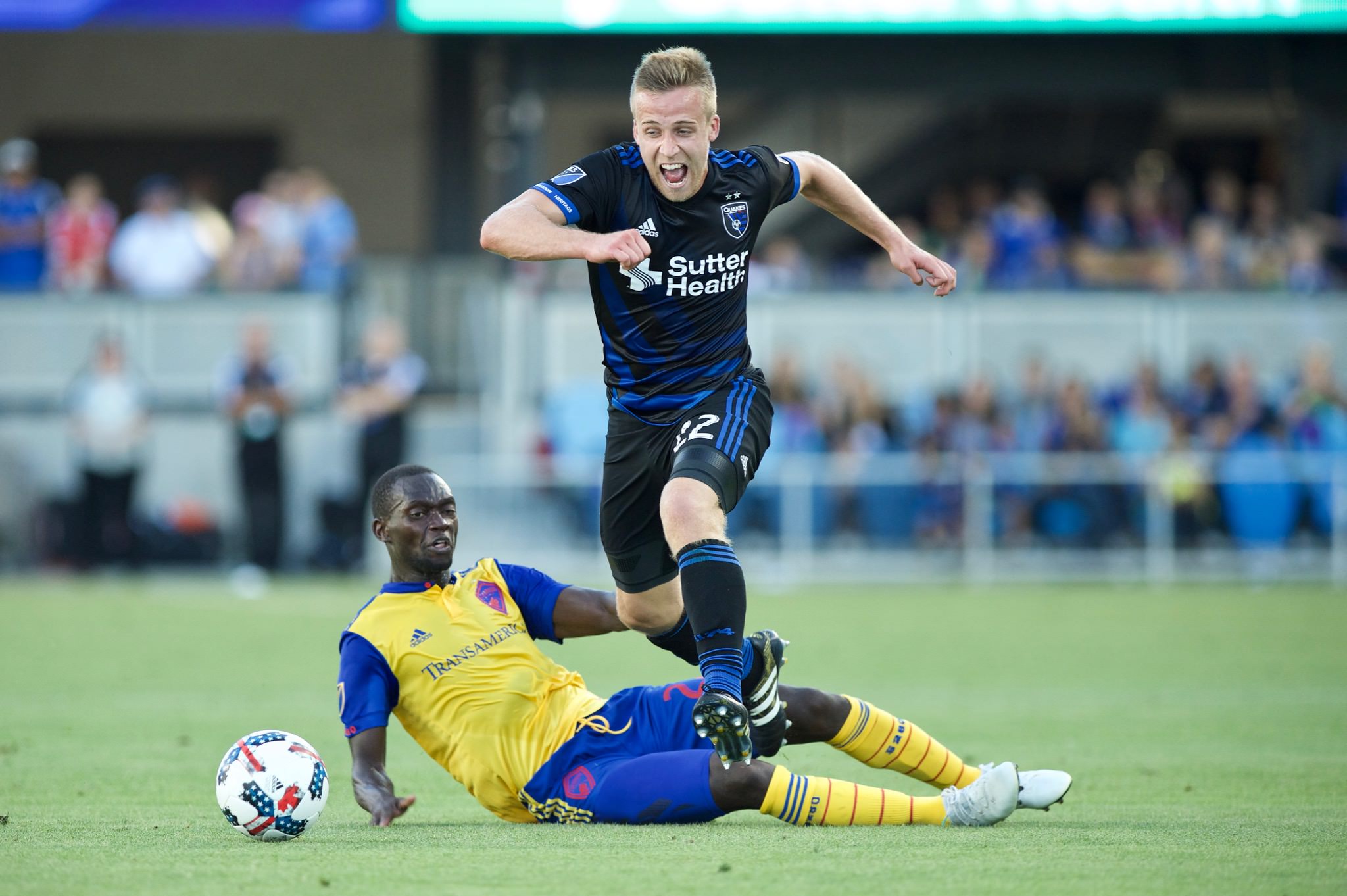 火箭在进攻 火箭在进攻